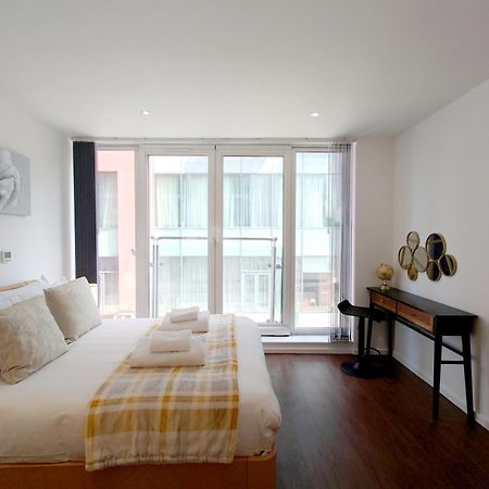 Fully Serviced Two Bed Apartment By Excel & O2 ロンドン エクステリア 写真