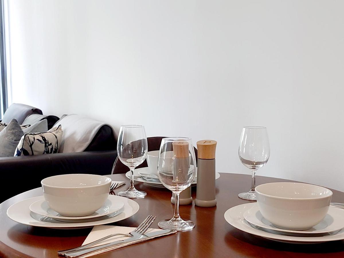 Fully Serviced Two Bed Apartment By Excel & O2 ロンドン エクステリア 写真