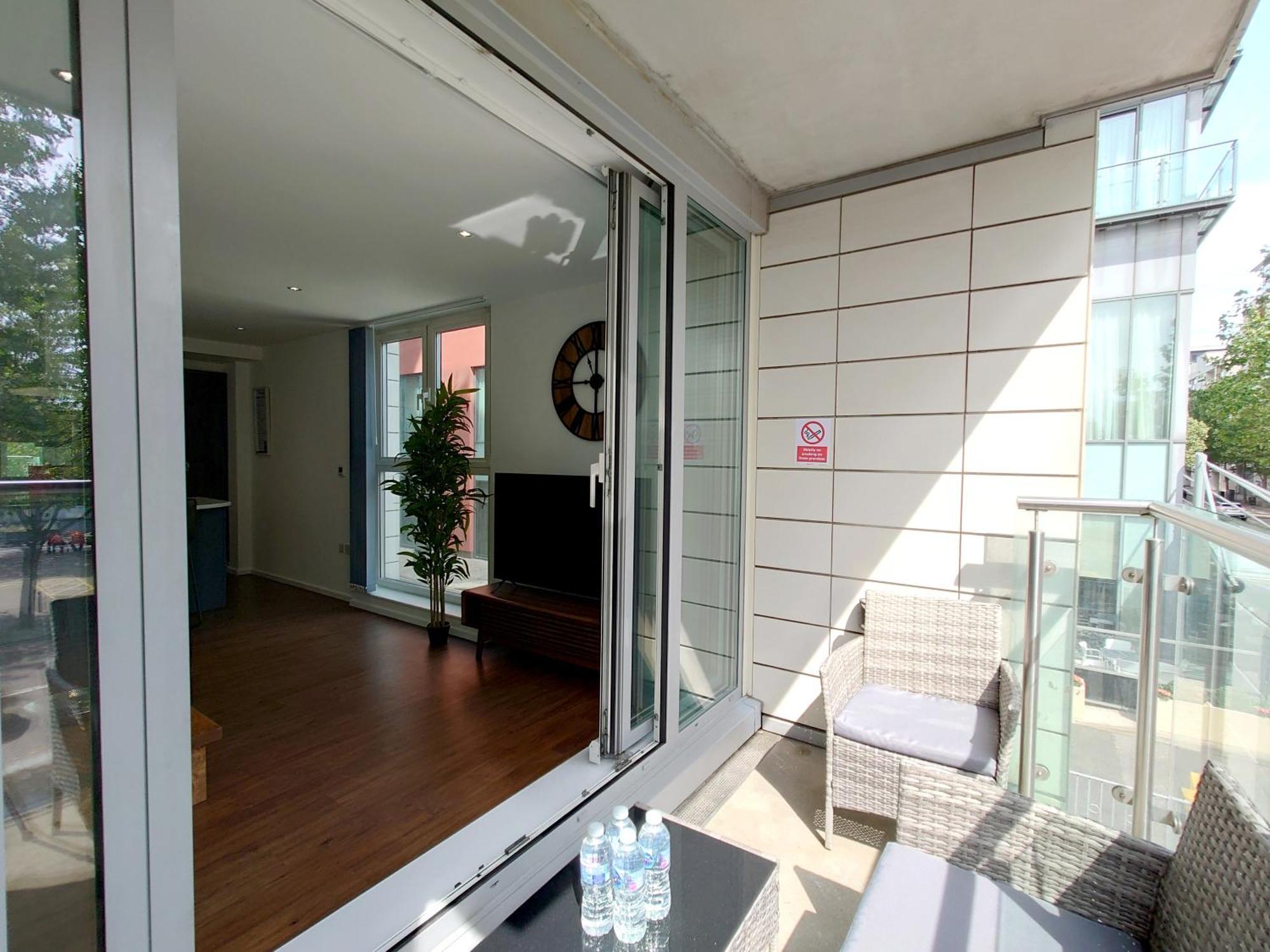 Fully Serviced Two Bed Apartment By Excel & O2 ロンドン エクステリア 写真